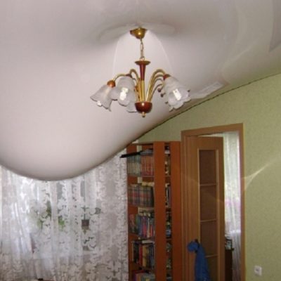 Заливка натяжного потолка