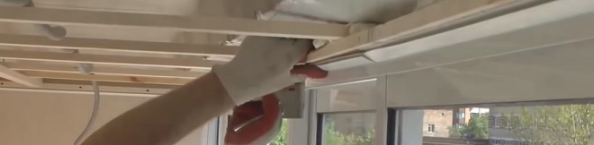 Крепление к U-образной балке скобами 3